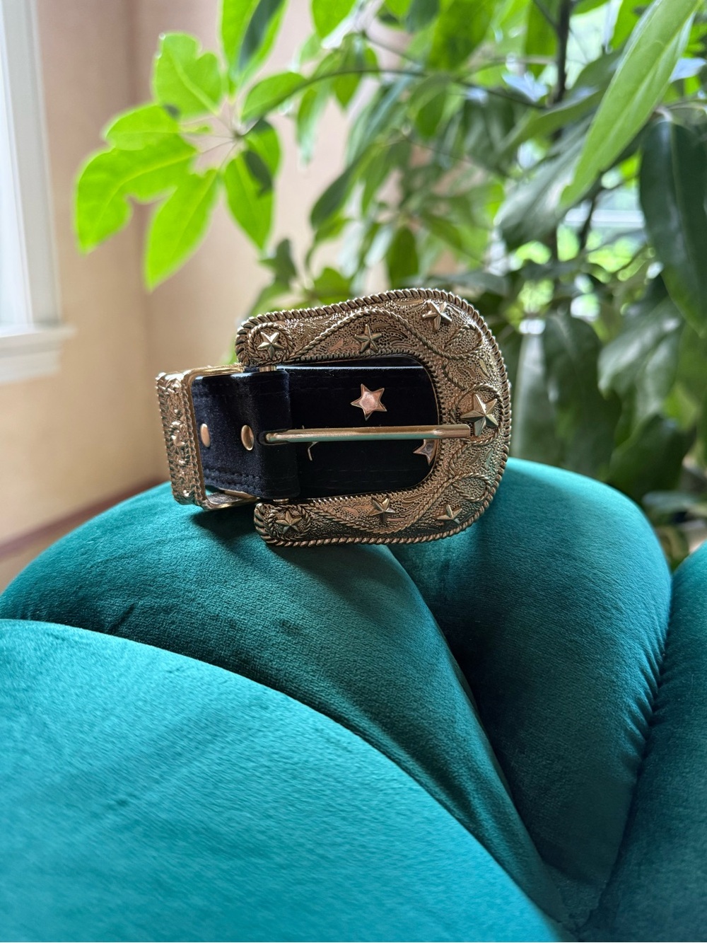 Western Star Buckle Black Leather Belt